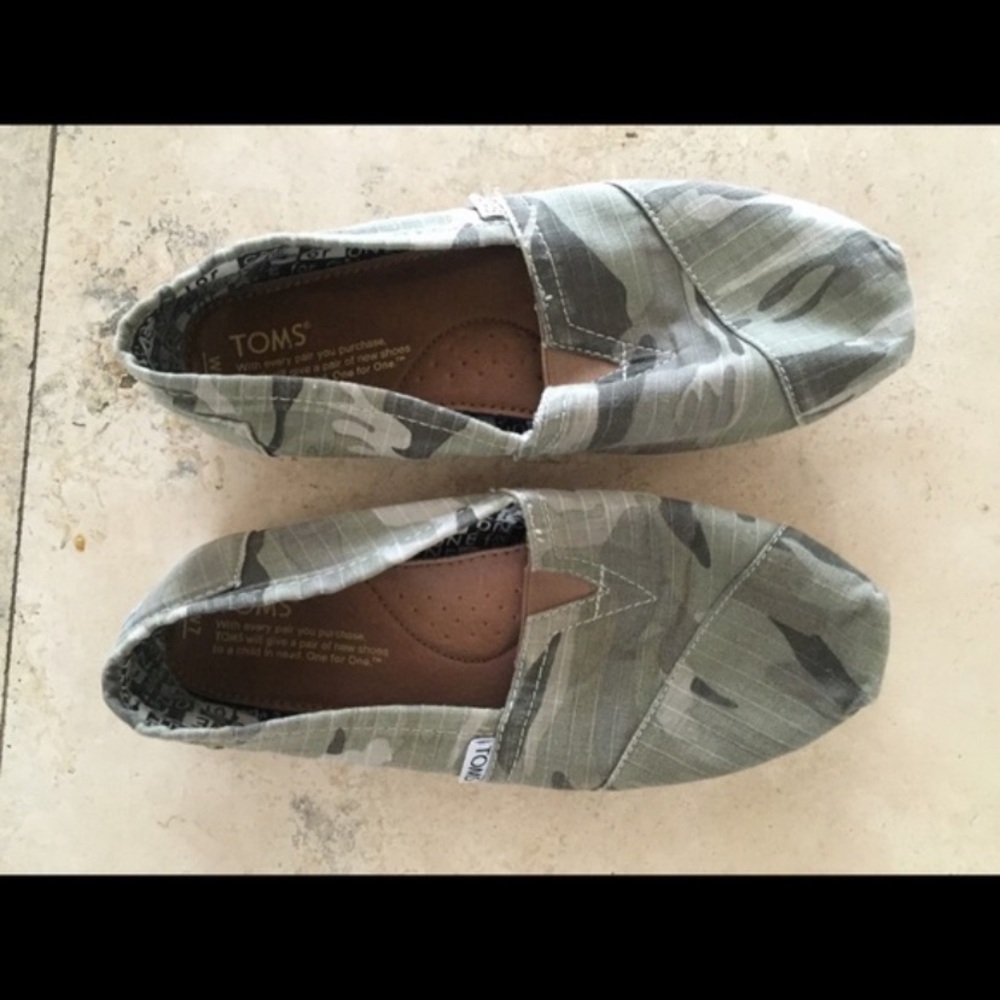 Camo toms.